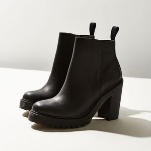 Dr. Martens | Doc Martens Magdalena Heeled Boot